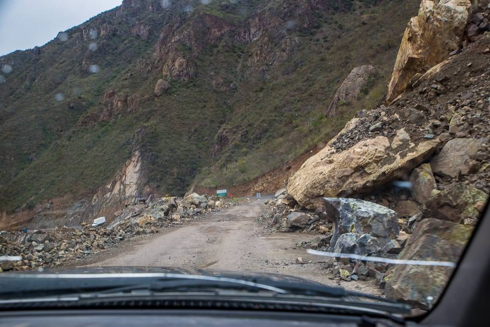 The road is nicely paved somewhere under all this rubble. The road is nicely paved somewhere under all this rubble.