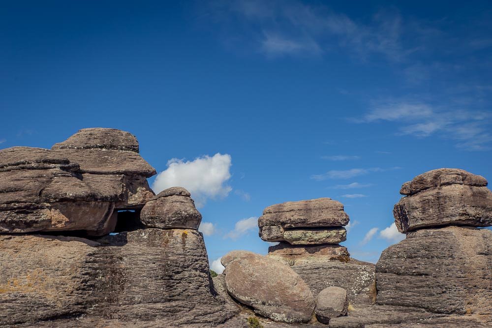 These remind us of the rock formations near Creel, except no one is claiming that they are frogs, mushrooms, monks or otherwise. These remind us of the rock formations near Creel, except no one is claiming that they are frogs, mushrooms, monks or otherwise.
